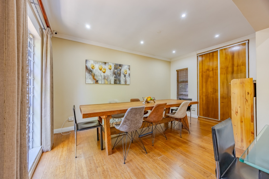 5 Bedroom Property for Sale in Kenilworth Upper Western Cape